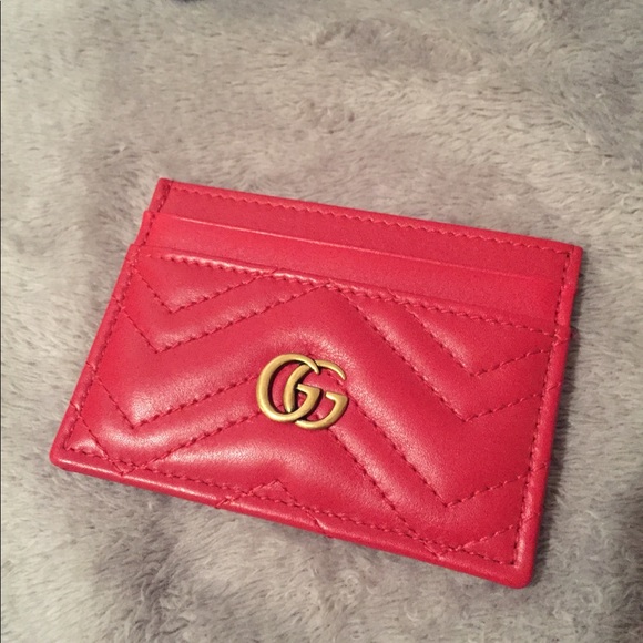 gucci marmont card case red